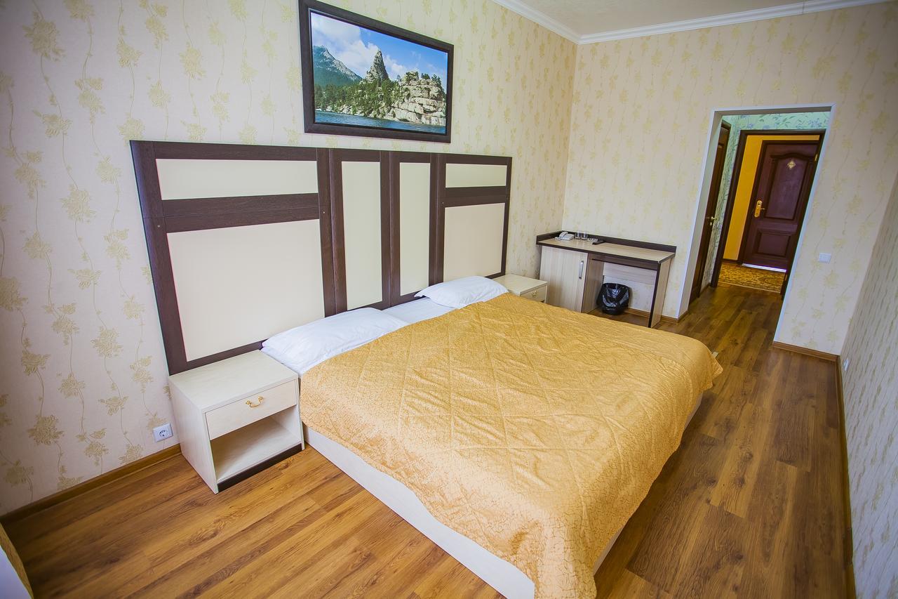 Jumbaktas Borovoe Hotel Εξωτερικό φωτογραφία